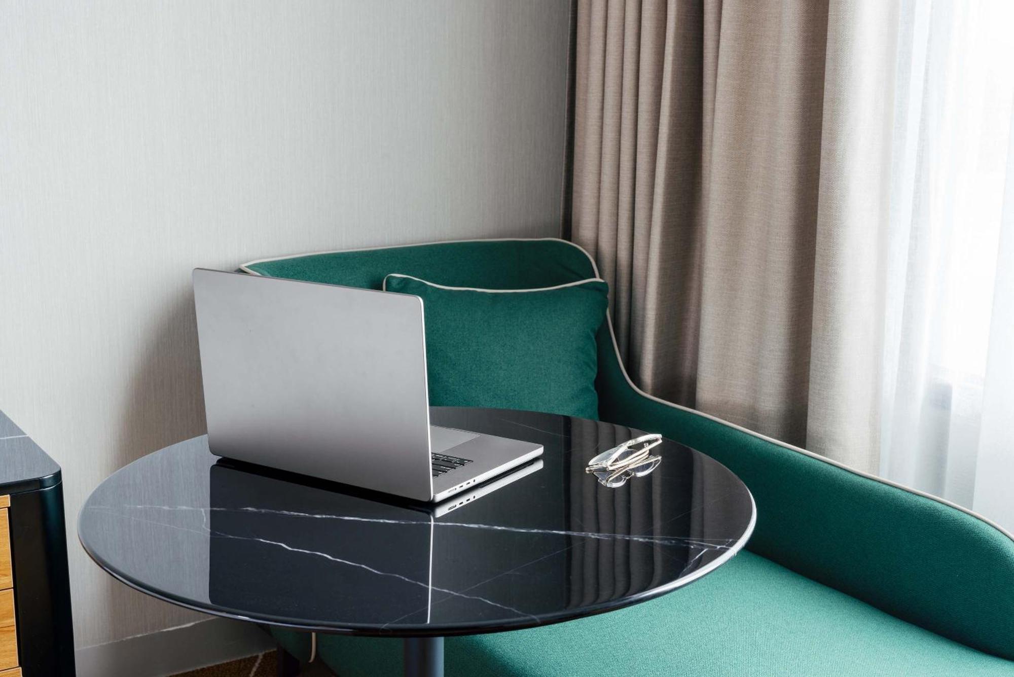 Mantra Tullamarine Hotel Melbourne Dış mekan fotoğraf